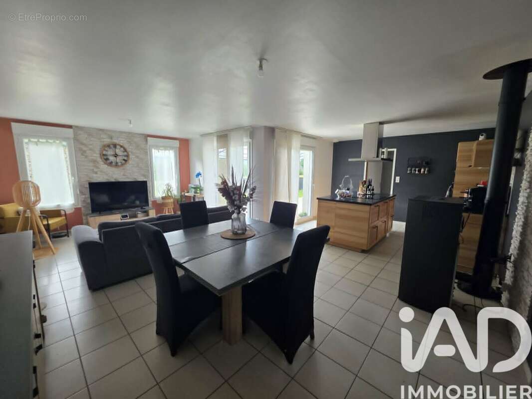 Photo 2 - Maison à CONDE-SUR-NOIREAU