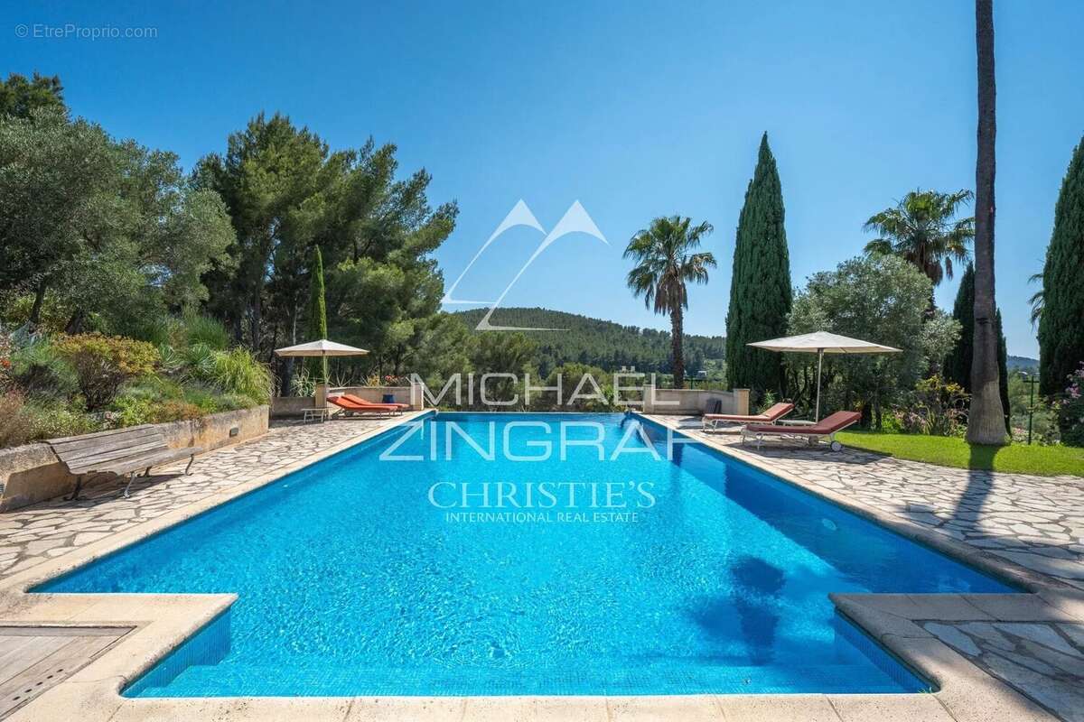 Exclusivité Propriété avec piscine et tennis - photo 4