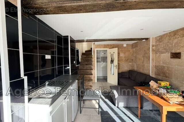 Maison 60 m² à Saint-Christophe-En-Brionnais  - photo 3