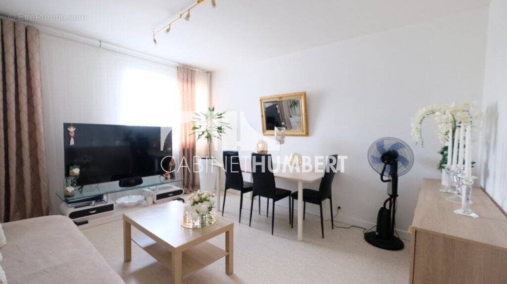 Appartement à SAINT-ETIENNE