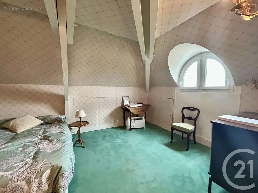 Maison à SAMOIS-SUR-SEINE