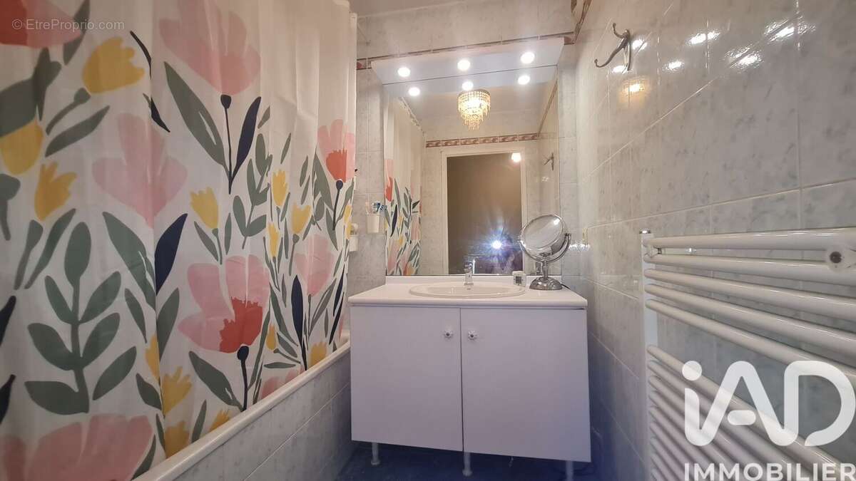 Photo 9 - Appartement à ASNIERES-SUR-SEINE