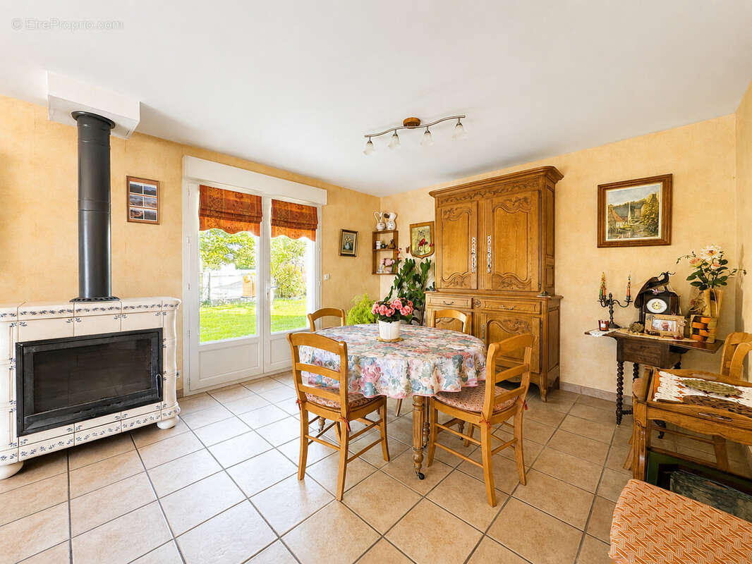 Maison à EVRECY