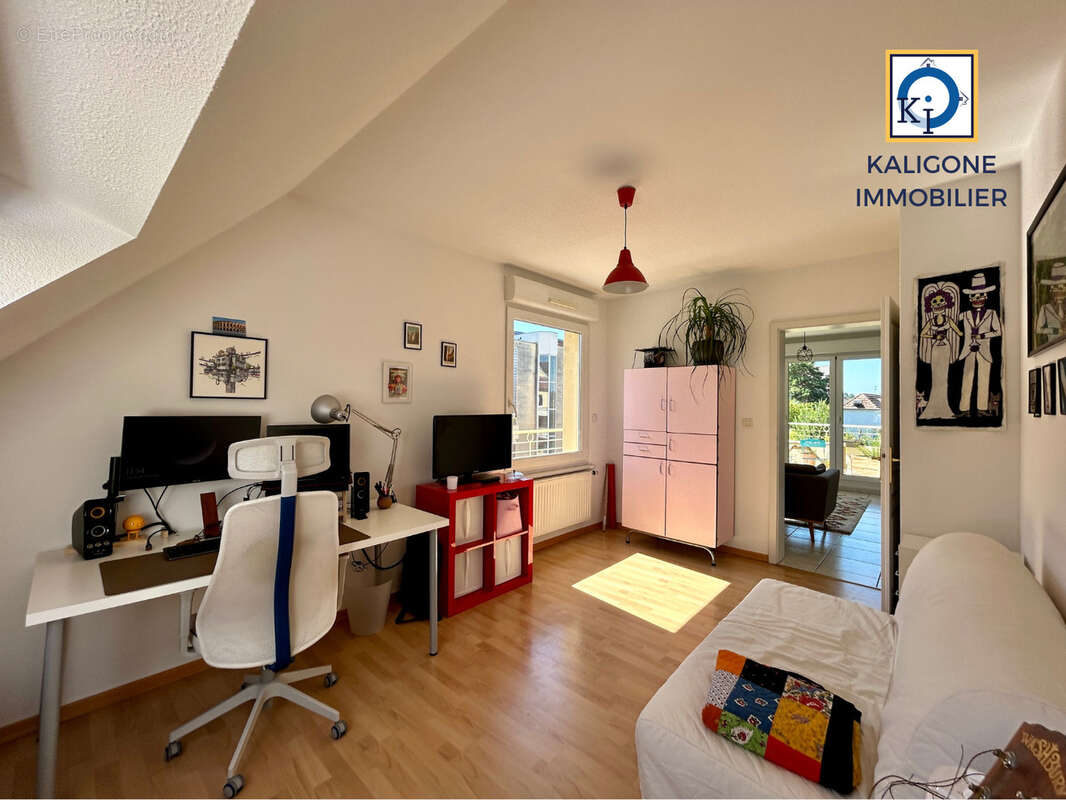 Attique- 78m2 - photo 7