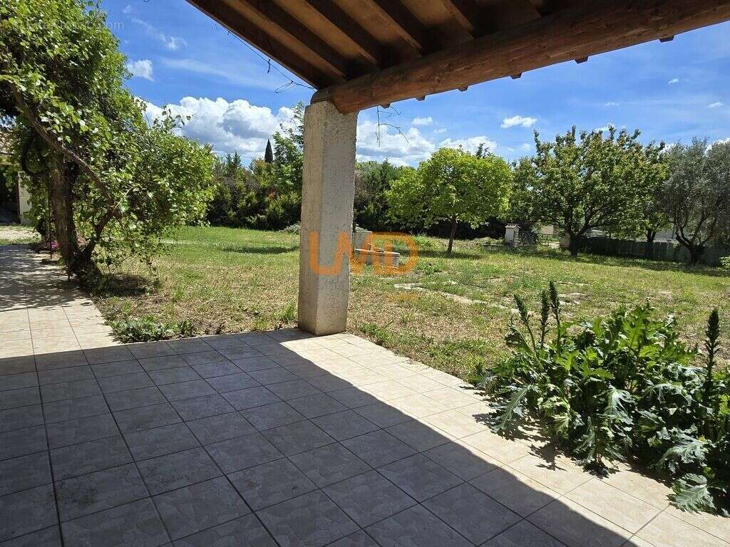 Maison à MAZAN