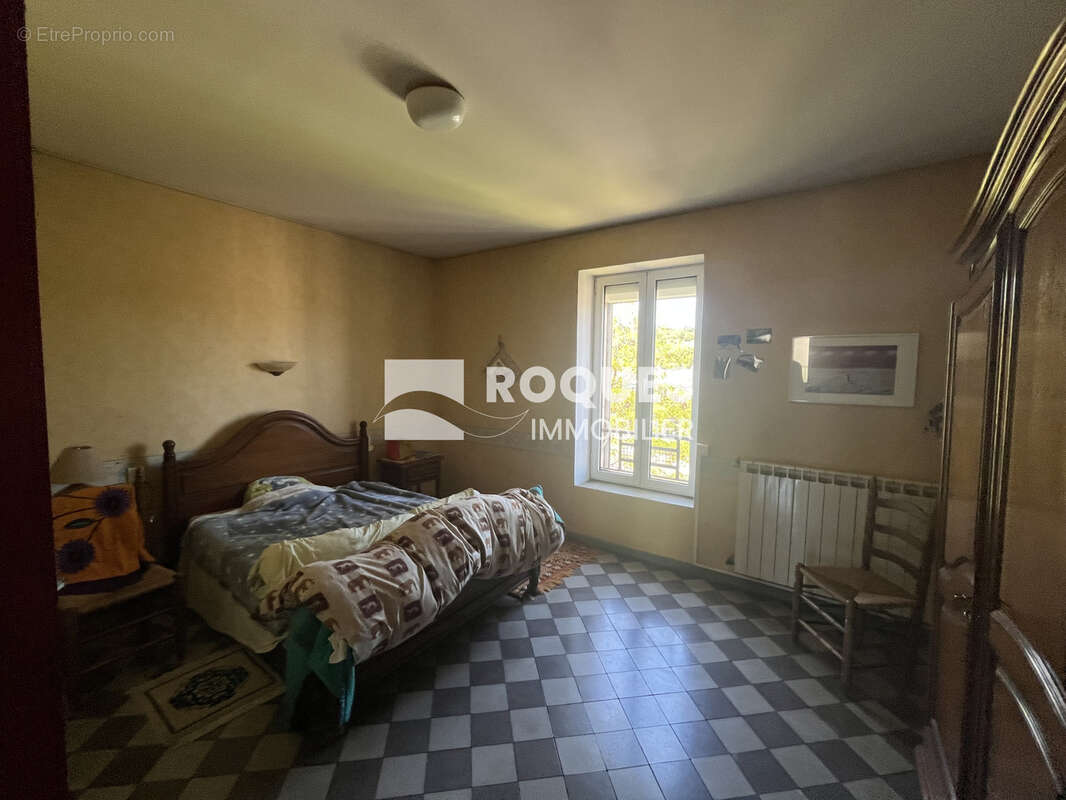 A Vendre, maison de village de 240m2 avec jardin et dépendance,Hérépian - photo 24