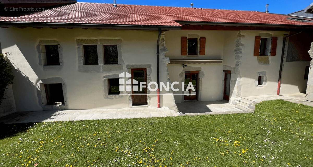 Maison à NEYDENS