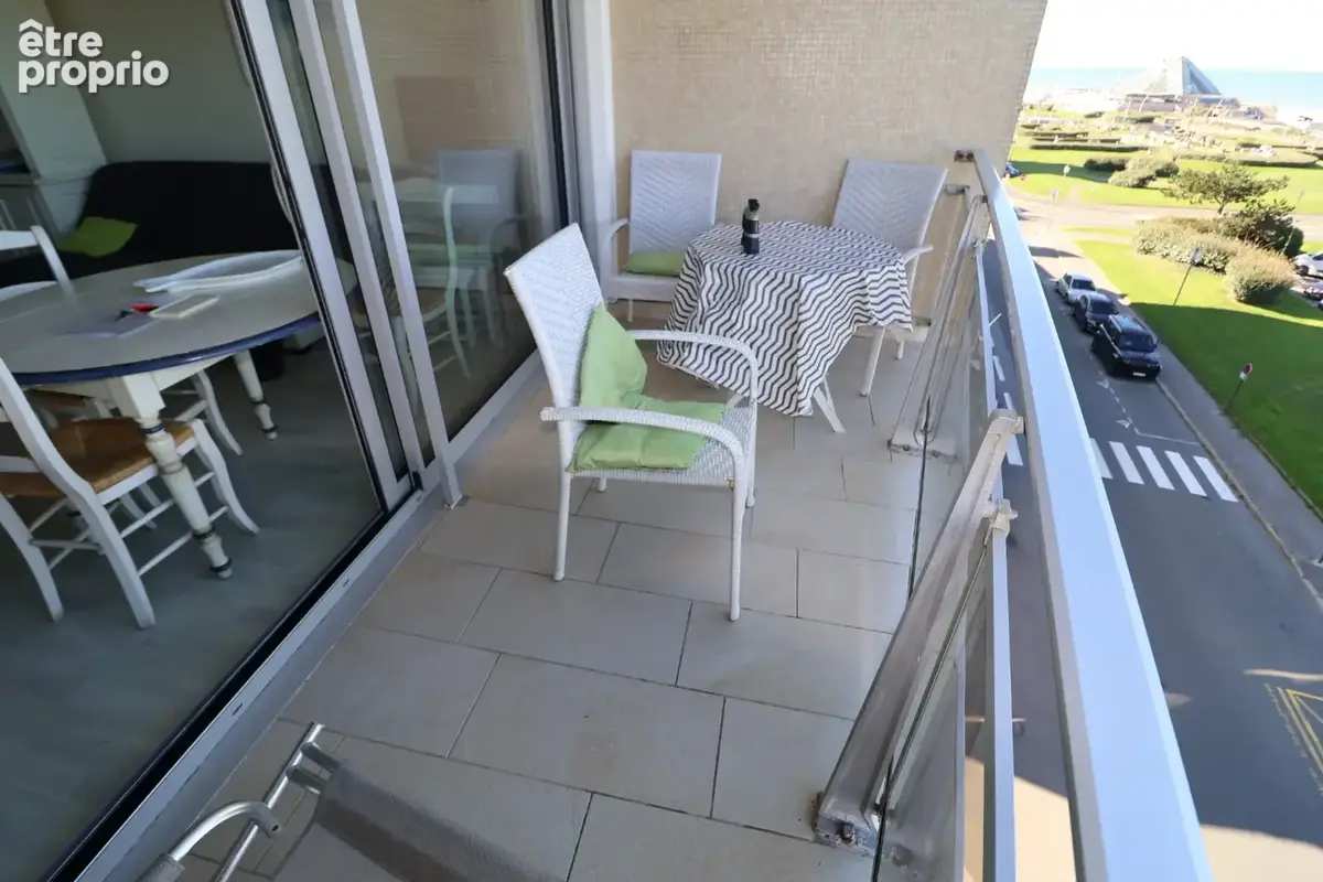 Rare face mer à un étage idéal  beau studio de 28 m2 avec balcon - photo 3