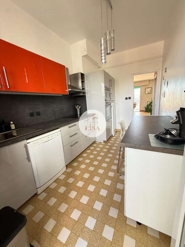 Appartement à MARSEILLE-6E