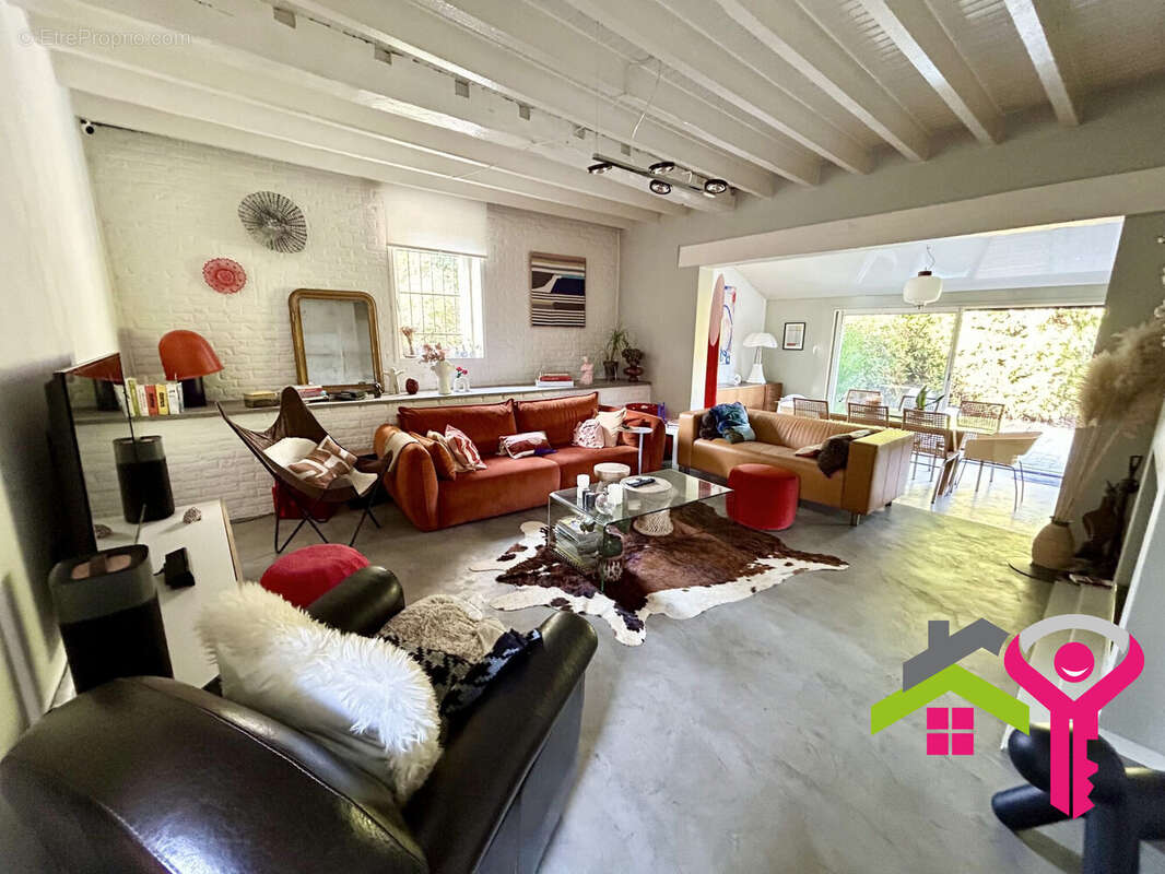 Maison à DOUCHY-LES-MINES