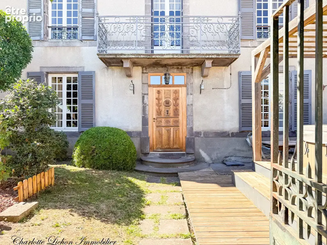 Maison 270 m2 - 5 chambres - double garage - photo 4