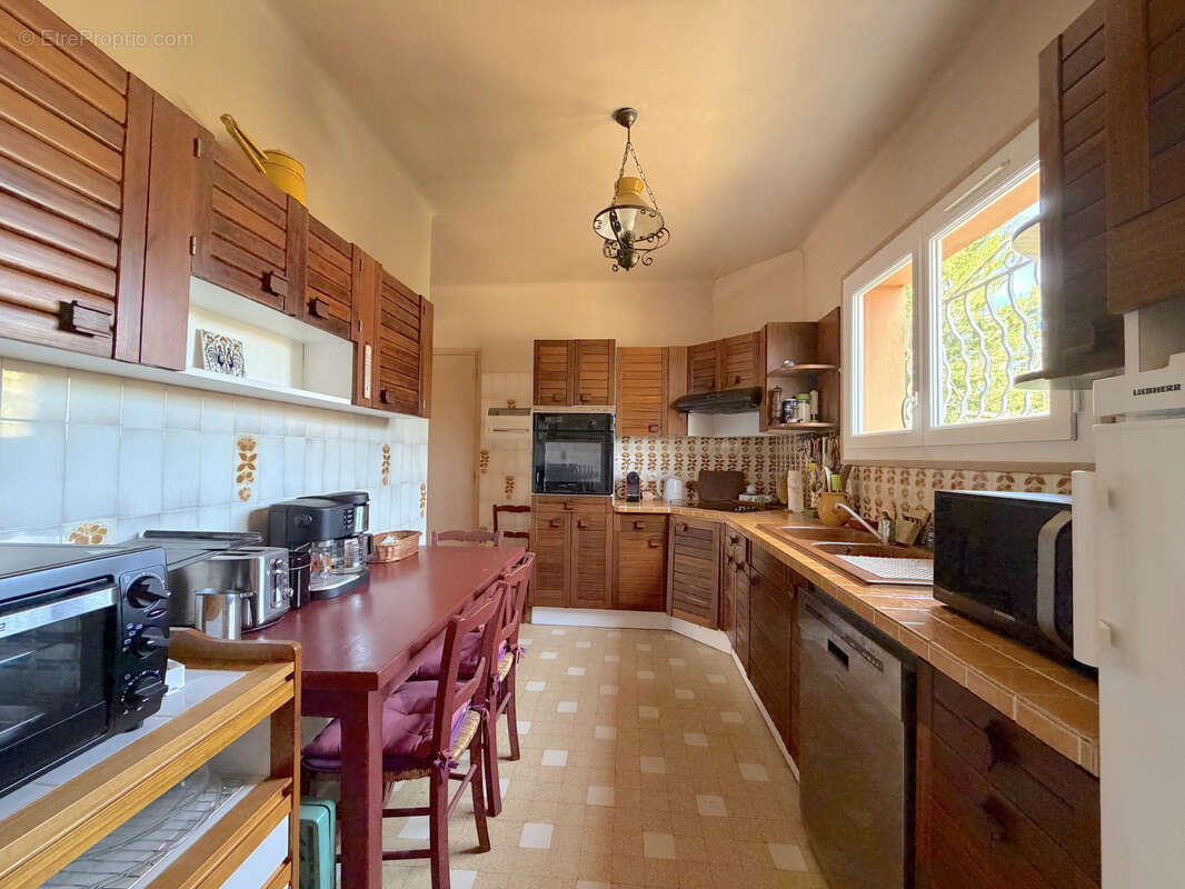 Maison à SIX-FOURS-LES-PLAGES