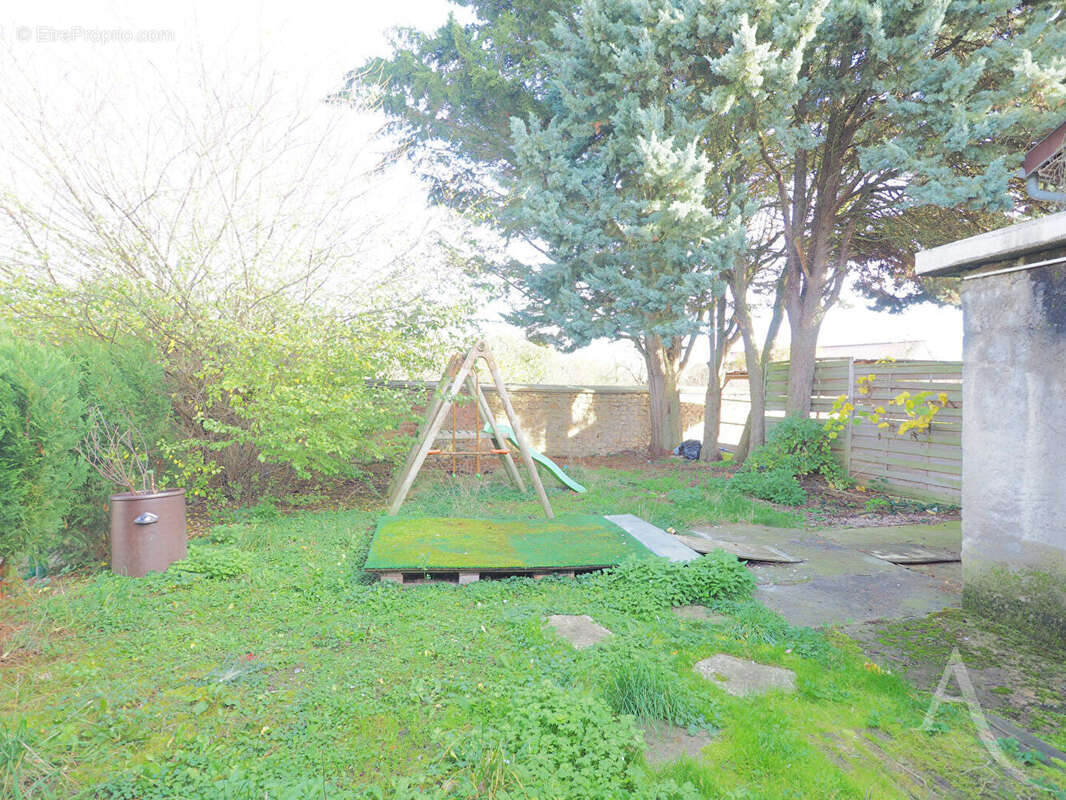 Maison à CHAILLY-LES-ENNERY