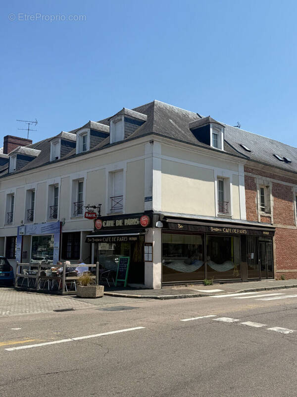 Commerce à LE NEUBOURG