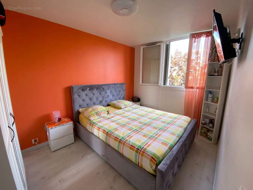 Appartement à LE PLESSIS-TREVISE