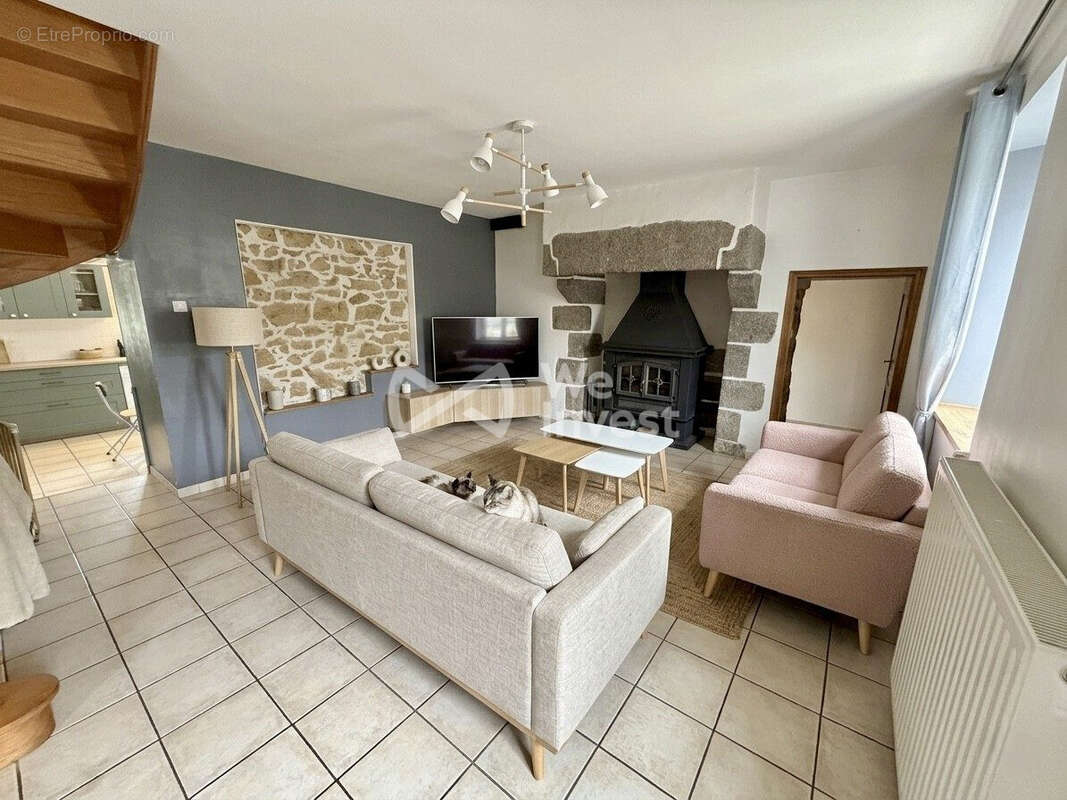 Maison à PLUZUNET