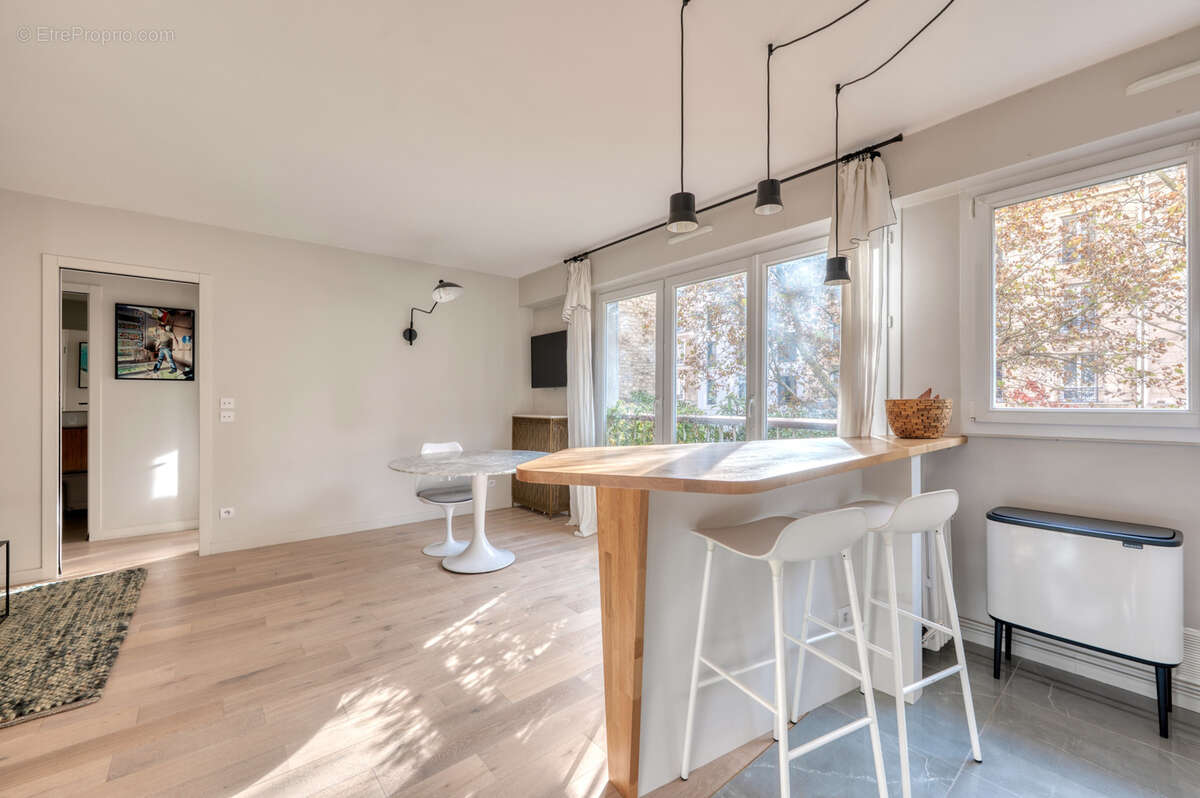 Appartement à PARIS-18E