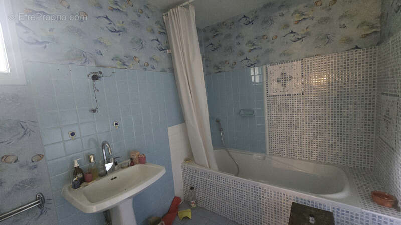 Charmante petite maison en pierresà SAINT JULIEN D'INTRES en Ardèche - photo 17