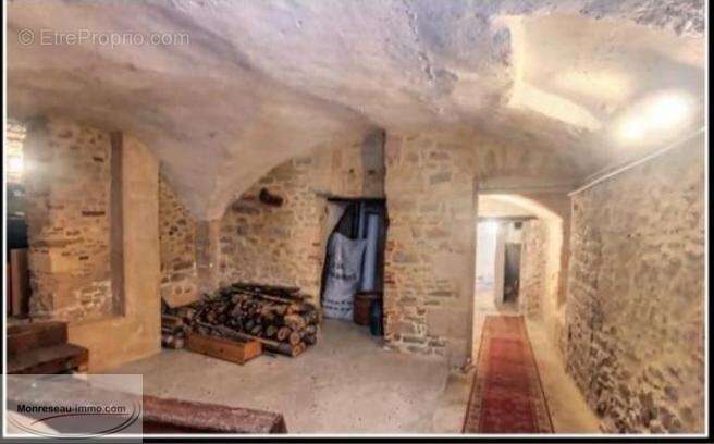 Maison à BAGNOLS-SUR-CEZE