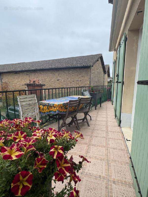 Maison à SAINT-PRIEST-SOUS-AIXE