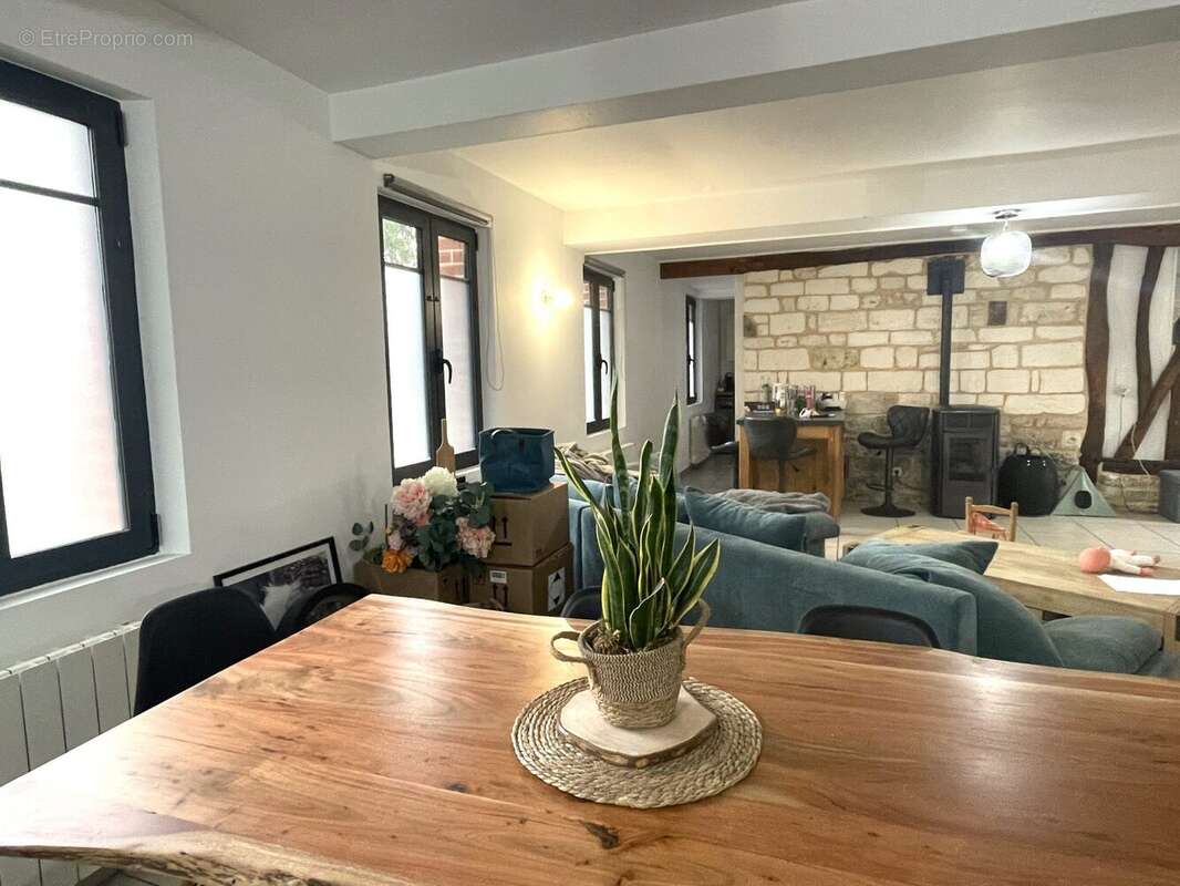 Maison à SAINT-MAURICE-D&#039;ETELAN