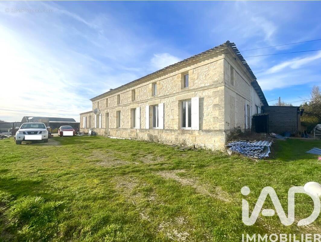 Photo 1 - Maison à BERSON