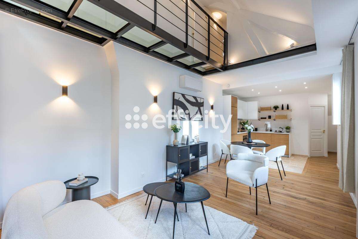 Appartement à PARIS-7E