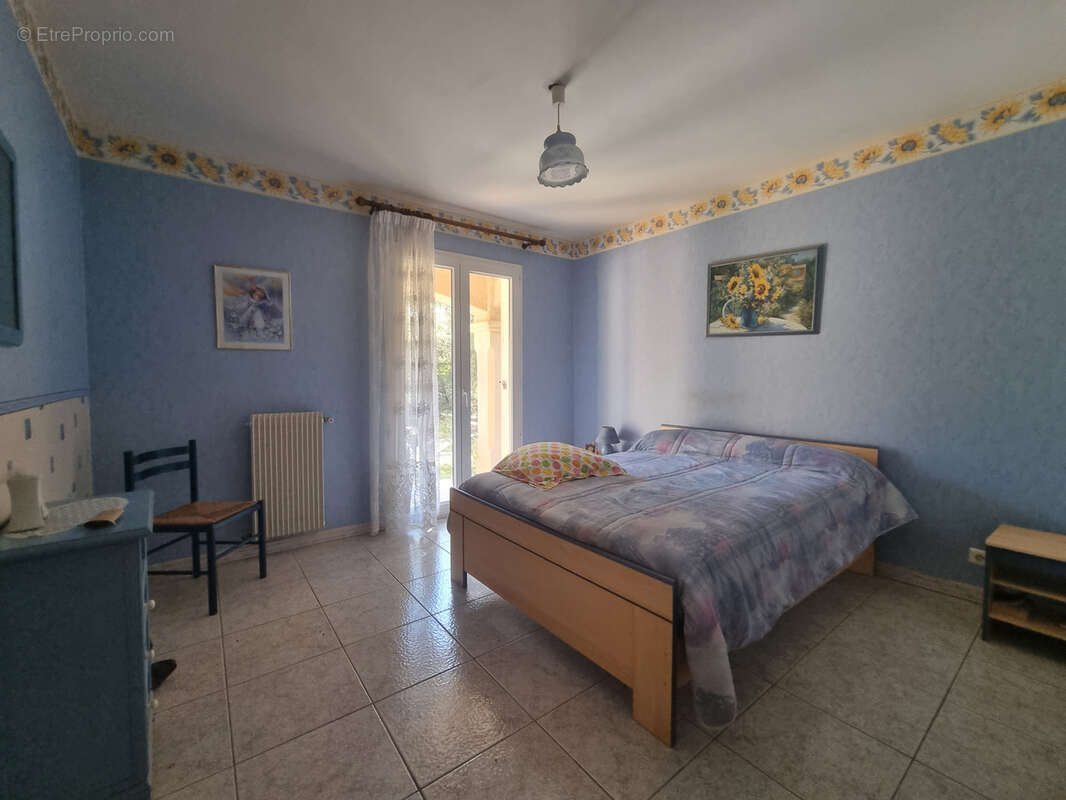 Maison à REGUSSE