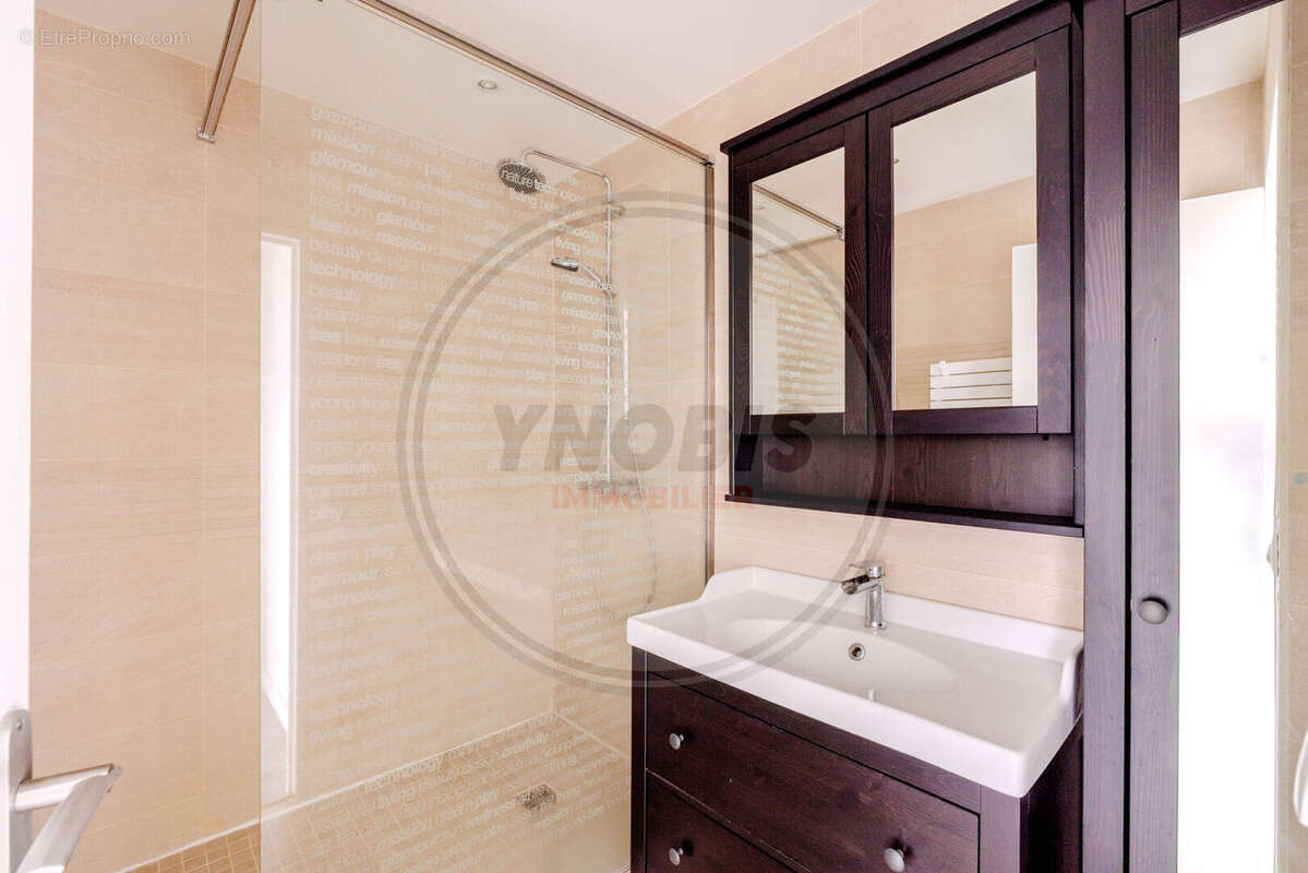 Appartement à LES MUREAUX