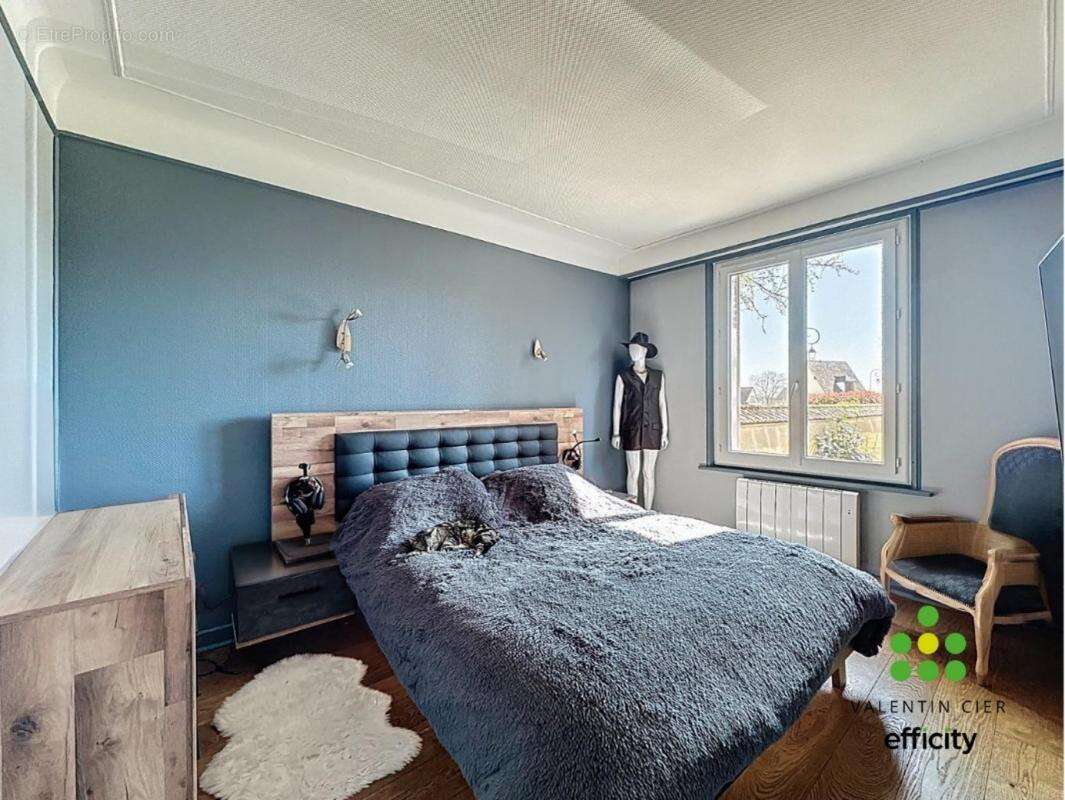 Maison à CHATEAUNEUF-EN-THYMERAIS