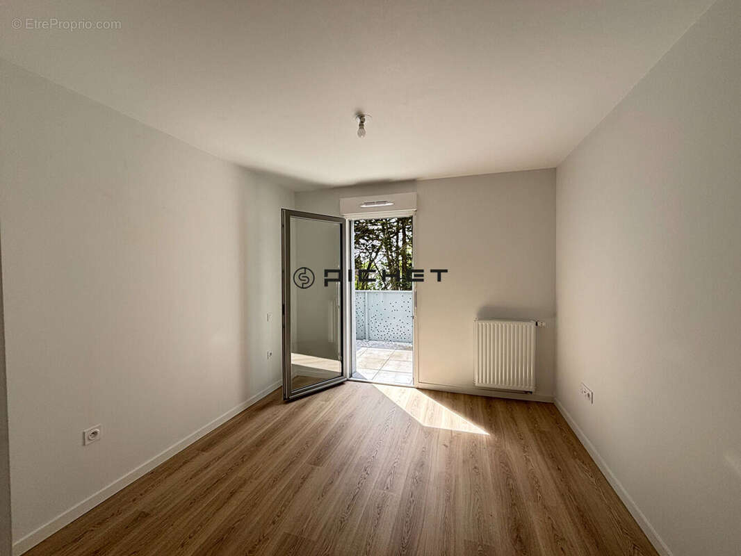 Challans - proche centre ville - appartement recent - photo 6