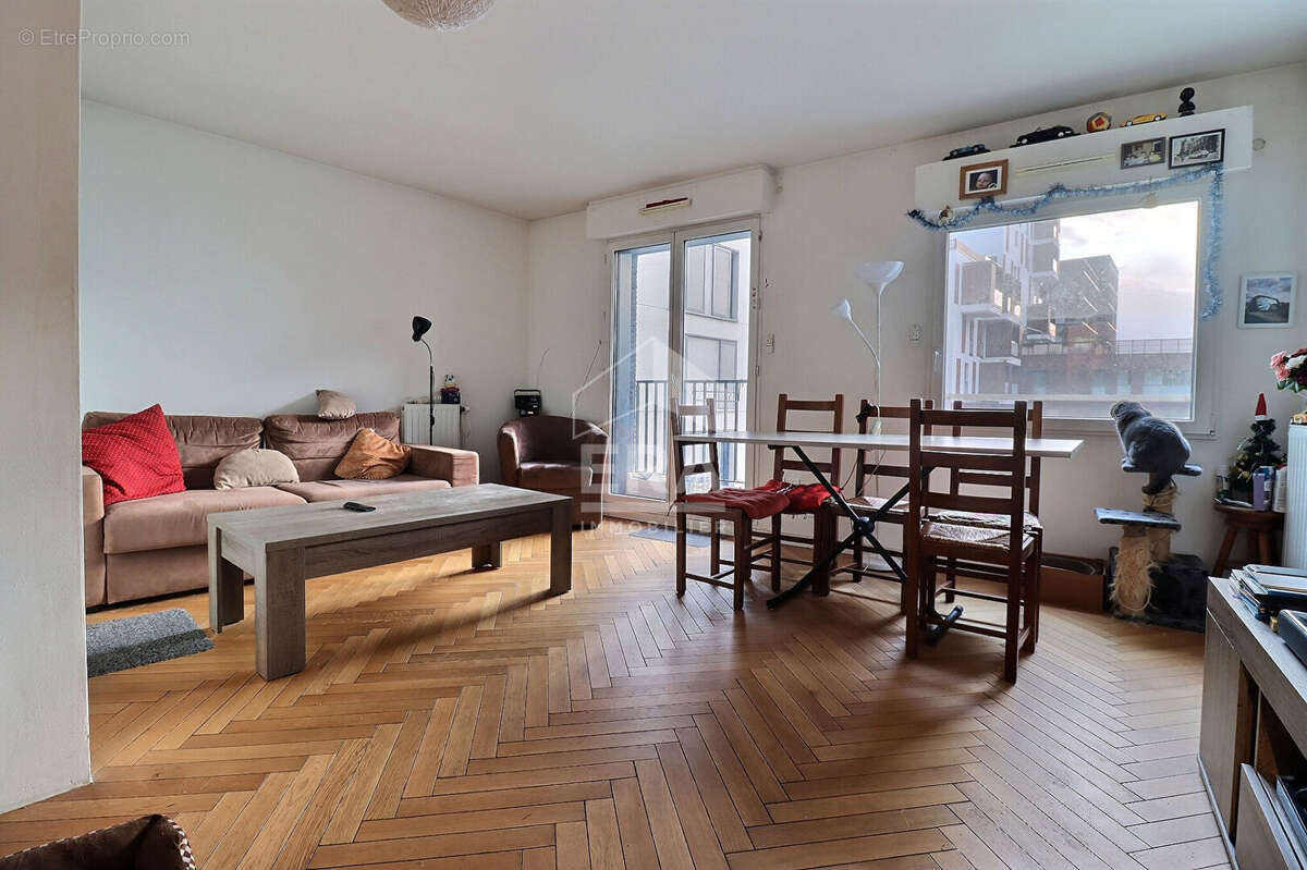 Appartement à COLOMBES