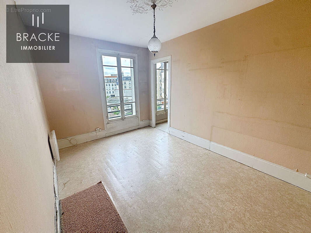 Appartement à LA GARENNE-COLOMBES