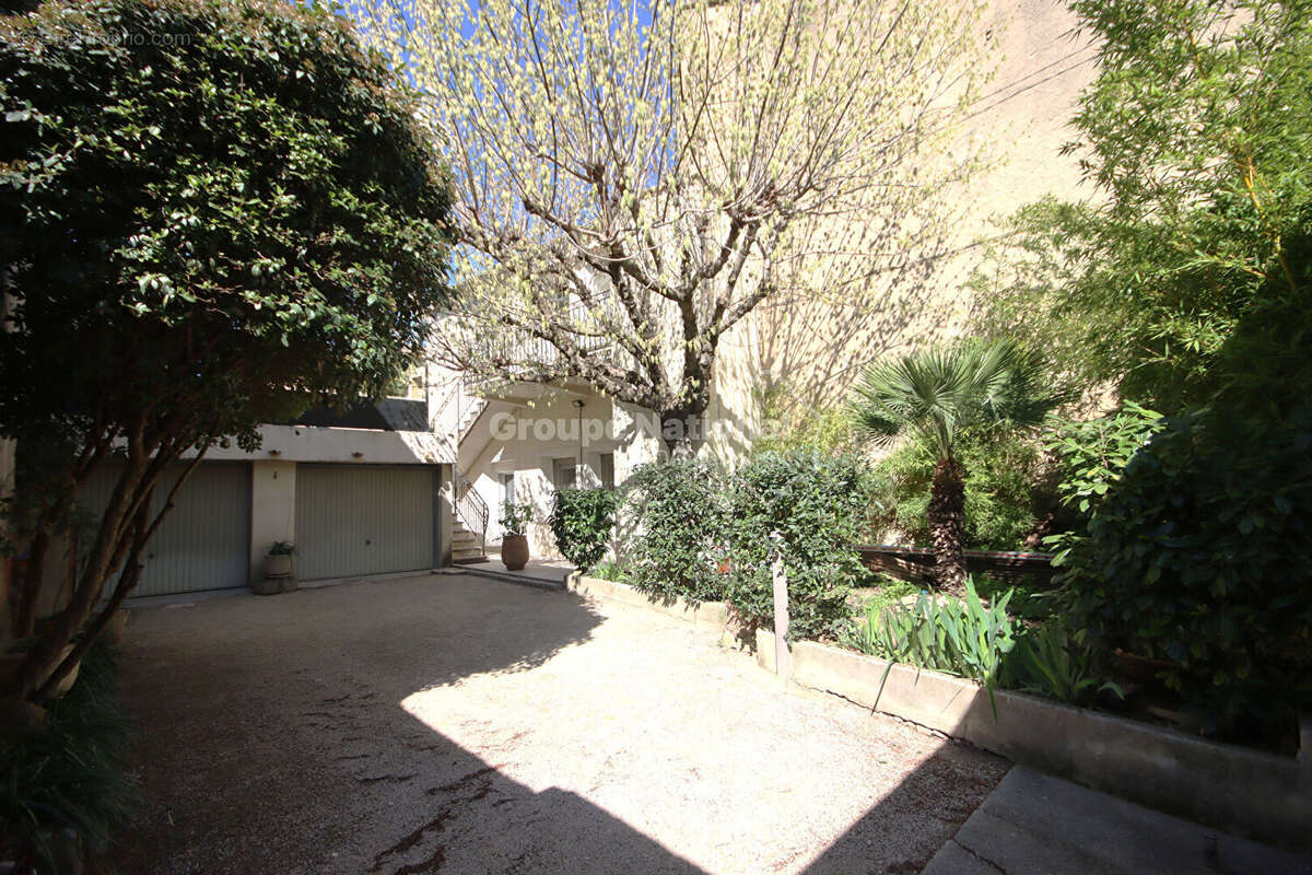 Maison à MONTEUX