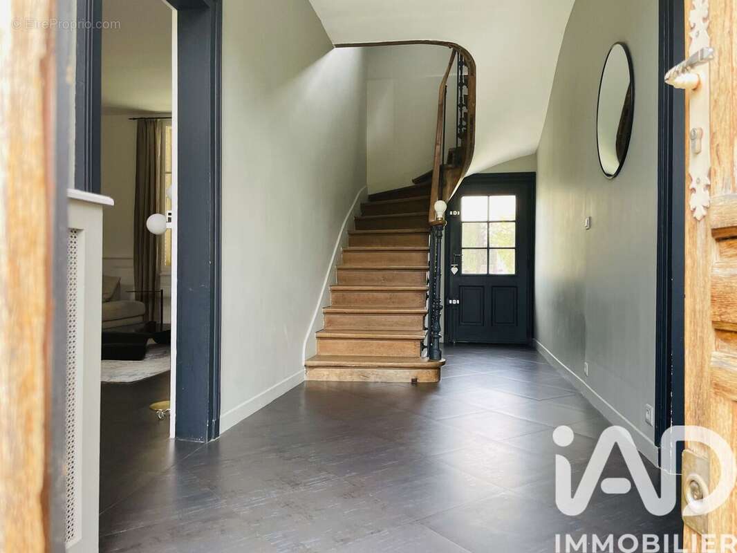 Maison 152 m² à Fresnoy-La-Riviere  - photo 2