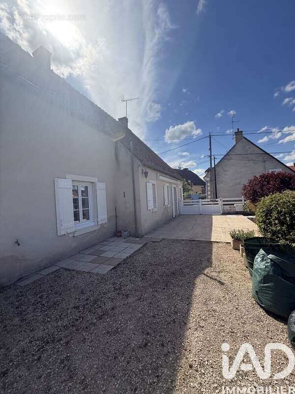 Photo 3 - Maison à SAINT-AMAND-MONTROND