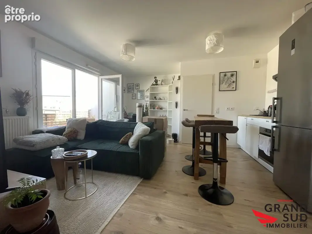 Appartement 2 pièces 44 m² à vendre à Begles (33130) - photo 2