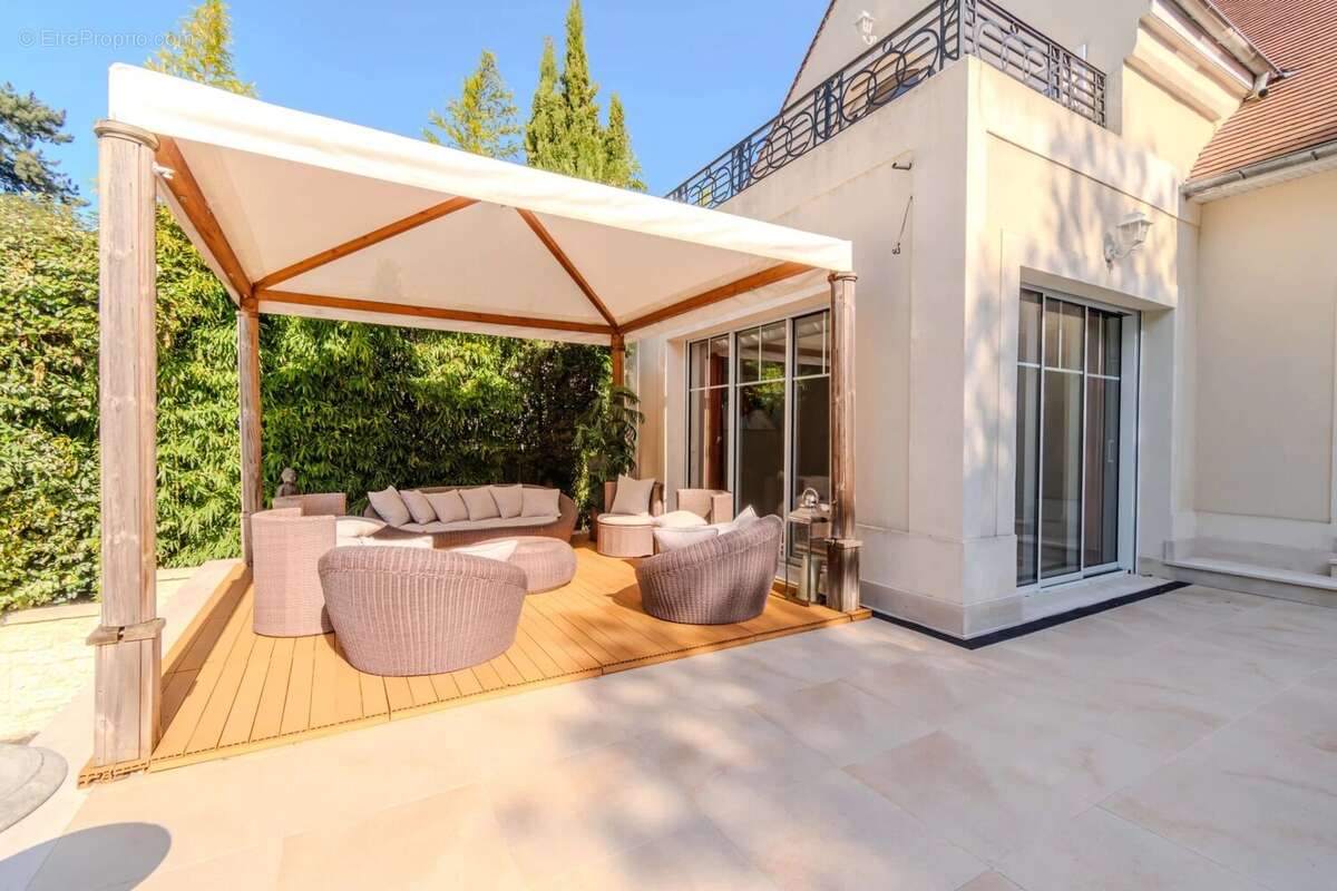 Maison à MONTMORENCY