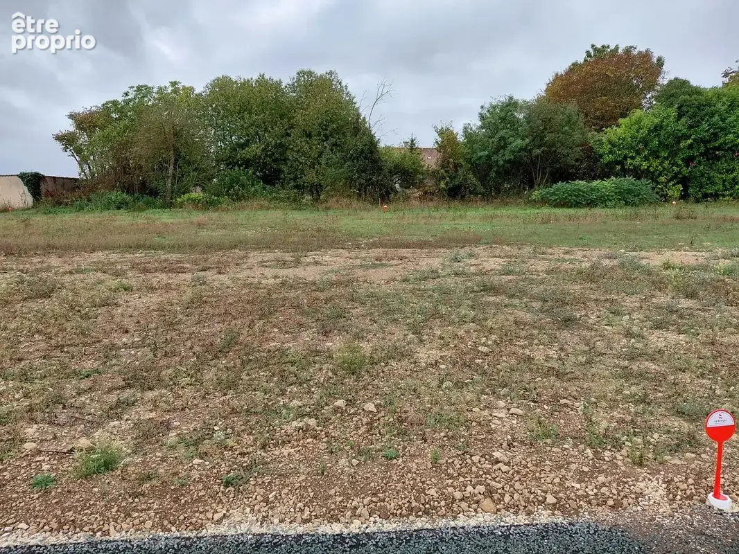 Terrain à bâtir de 513 m² à TONNAY-BOUTONNE (17) - photo 2