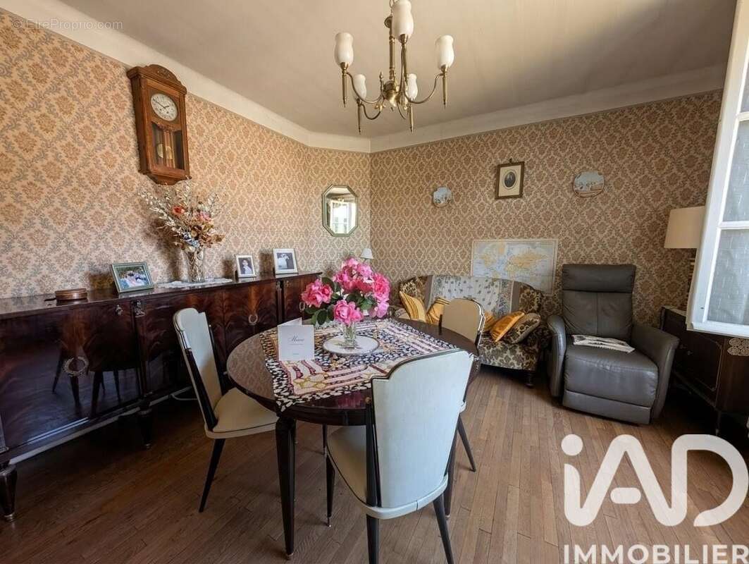 Photo 2 - Maison à TERRASSON-LAVILLEDIEU