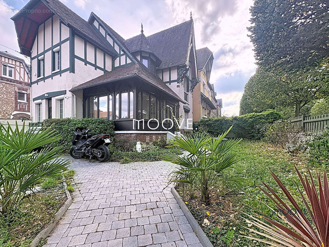 Maison à SOTTEVILLE-LES-ROUEN