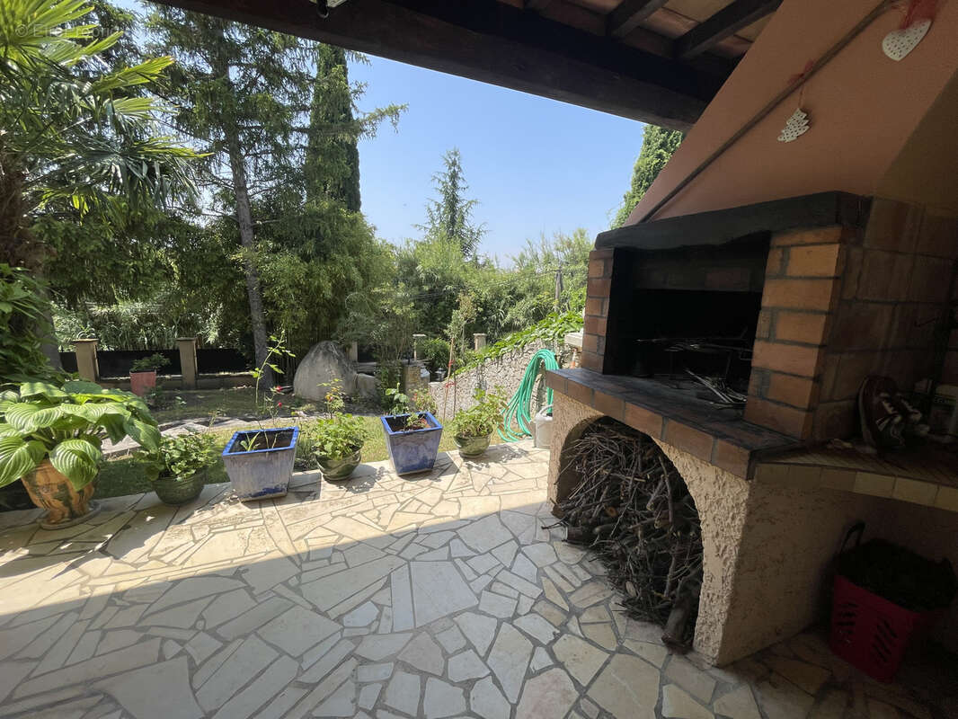 Vaison 2km / belle maison / sh240m2 / terrain 1396m2 / piscine / pool house 100m2 - photo 35