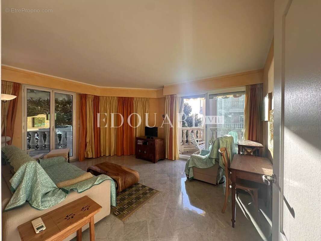 Appartement à MENTON