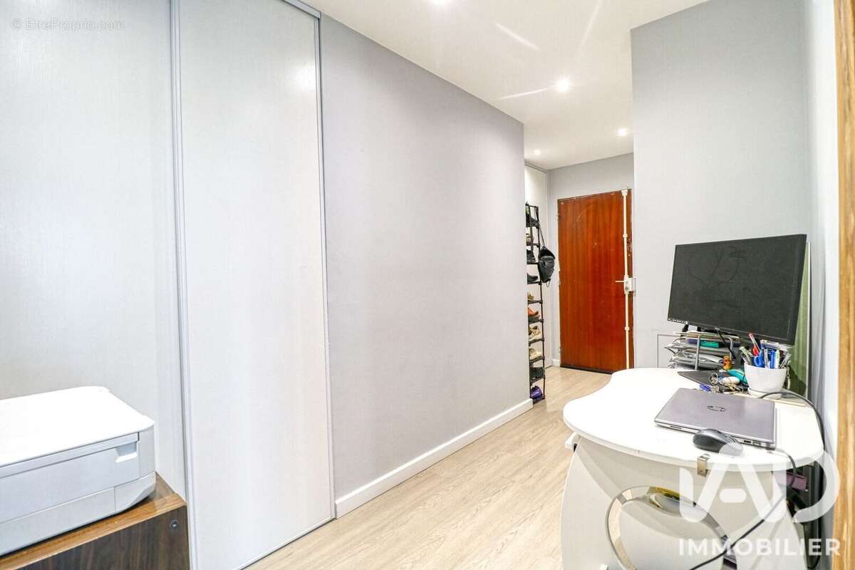 Photo 9 - Appartement à SAINT-OUEN-L'AUMONE