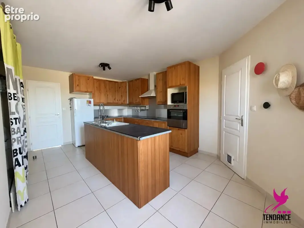 Villa 130 m² avec piscine sur 3 500 m² de Terrain. - photo 6