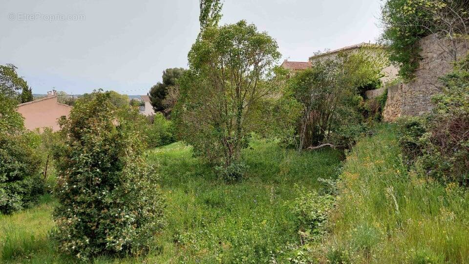 Terrain à SALON-DE-PROVENCE