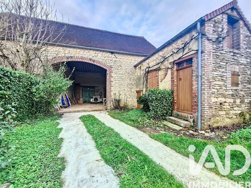 Maison 140 m² à Germigny  - photo 3