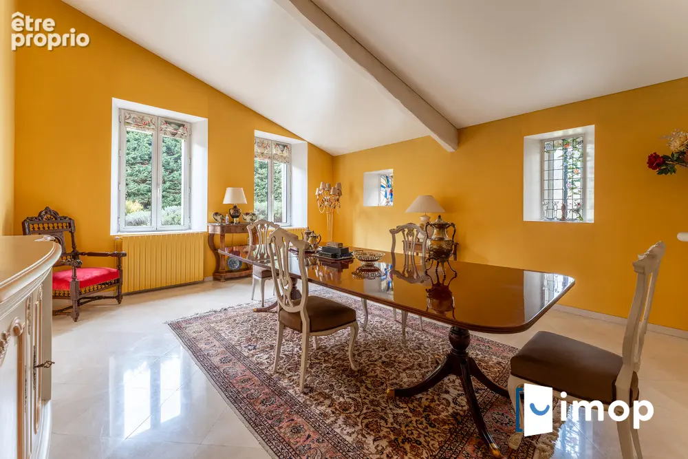 Somptueuse propriété en pierre datant de 1763, surface habitable de près de 400 m2 et jardin 1000m² - photo 7