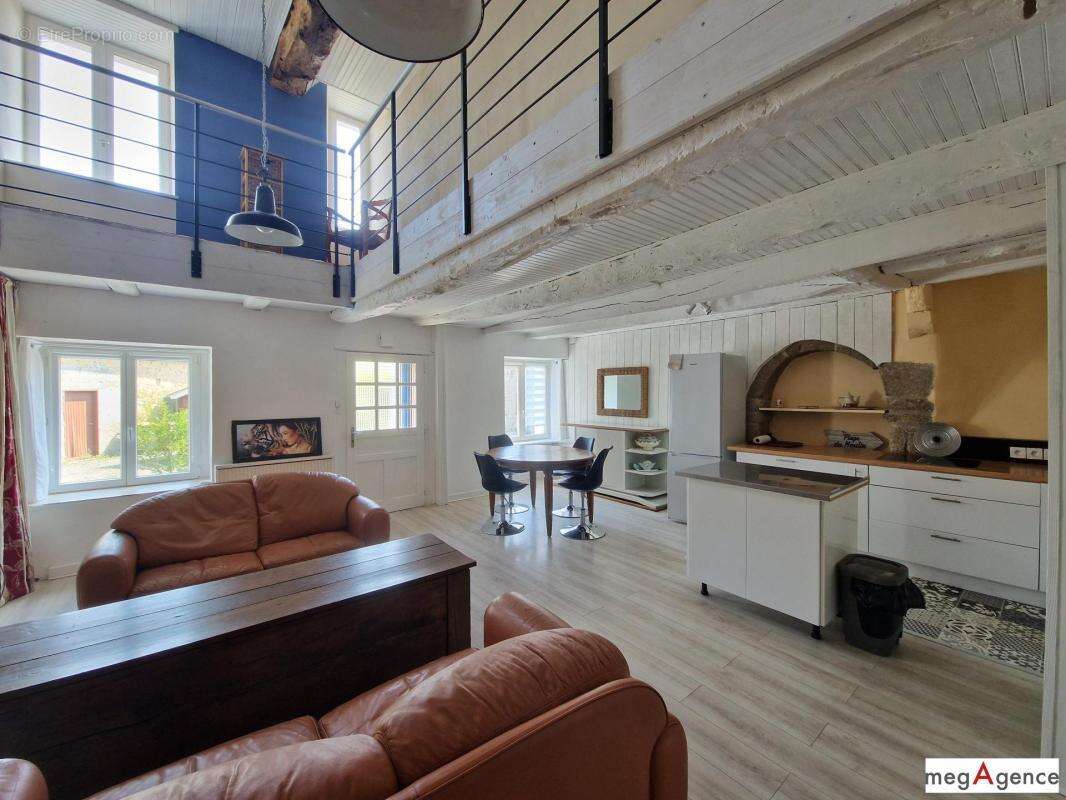 Maison traditionnelle au cœur de la campagne - photo 2