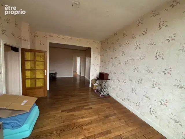 AUTUN, en centre ville, immeuble de rapport libre de 3 T3 avec cour et dépendances. - photo 10